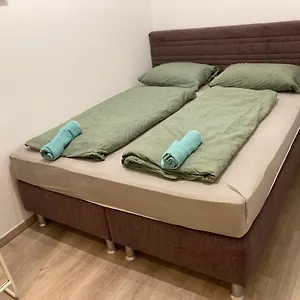 Roland Downtown - Korut Apartament