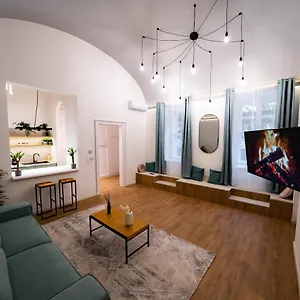 Coente Kiraly 28 Apartament