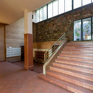 Luxurious Karoly In The Heart Of Appartamento