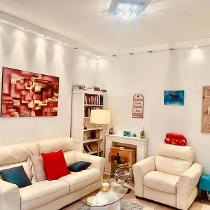 Sundeluxe & Balcony Appartamento